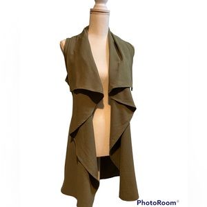 FINAL SALE 🔥Street Wear Society Sleeveless cardigan